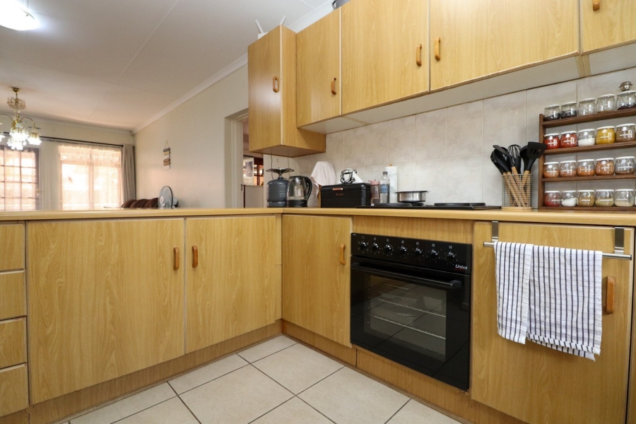 3 Bedroom Property for Sale in Flamwood North West